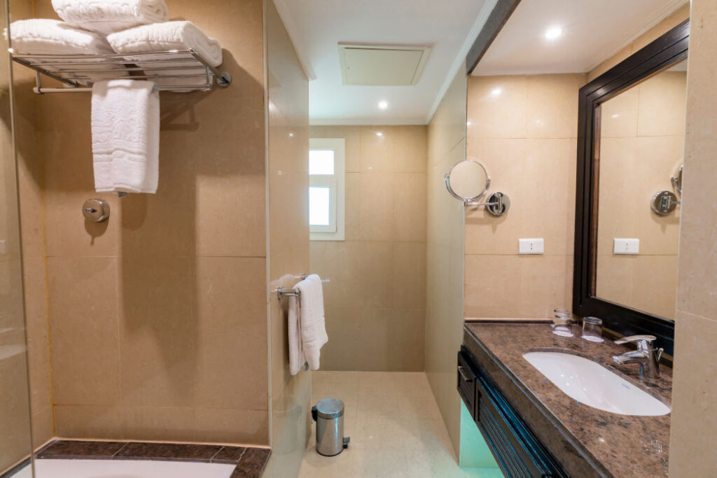 Stella Di Mare Beach Hotel and Spa Sharm El Sheikh Family Room Bathroom