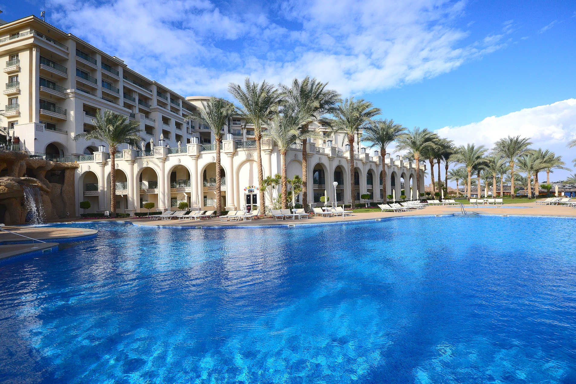 Stella Di Mare Beach Hotel and Spa Sharm El Sheikh Pool