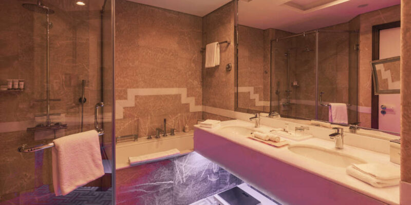 Stella Di Mare Dubai Marina Deluxe Suite City View Bathroom